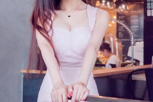 千万粉丝网红白冰偷税被查 抖音客服：是否封禁以通知为准