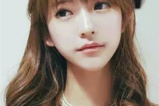 网红“迅猛龙特蕾莎”会员直播引热议因操作失误公开回应真相！